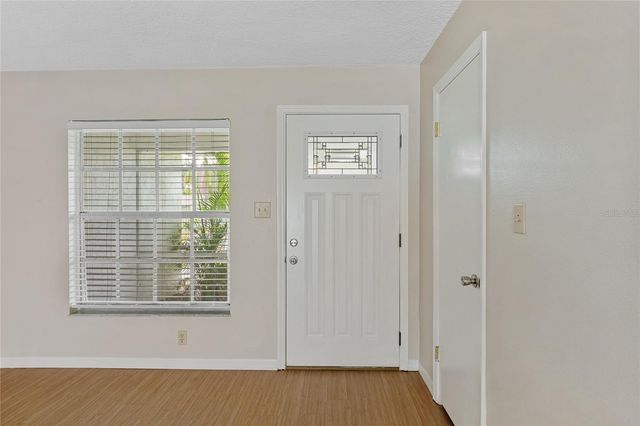 125 N RHODES STREET, Mount Dora, FL 32757