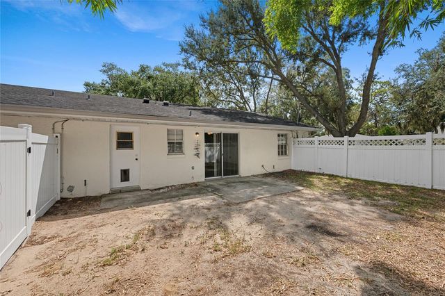 125 N RHODES STREET, Mount Dora, FL 32757