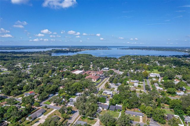 125 N RHODES STREET, Mount Dora, FL 32757