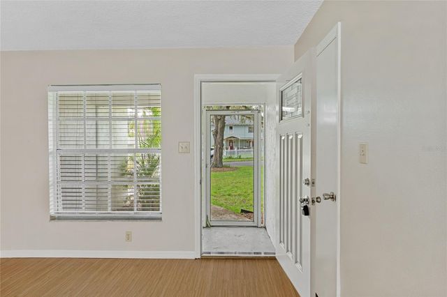 125 N RHODES STREET, Mount Dora, FL 32757