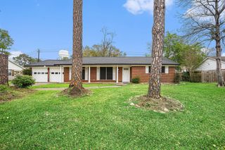 5108 Somerset Drive, Baytown, TX 77521