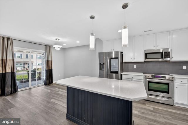 5506 DRAWBRIDGE CT, Royersford, PA 19468