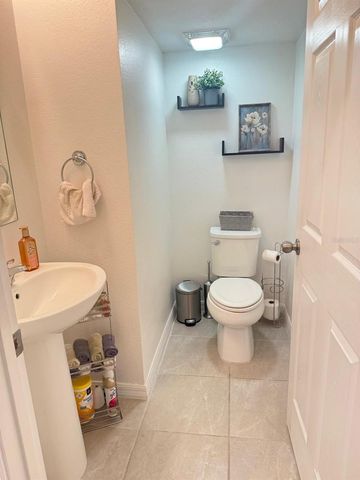 8866 HERENCIA ALY, Windermere, FL 34786