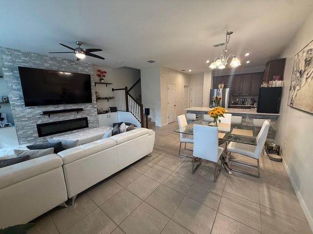 8866 HERENCIA ALY, Windermere, FL 34786
