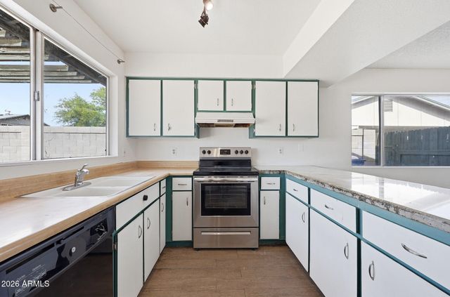 1624 W PERALTA Avenue, Mesa, AZ 85202