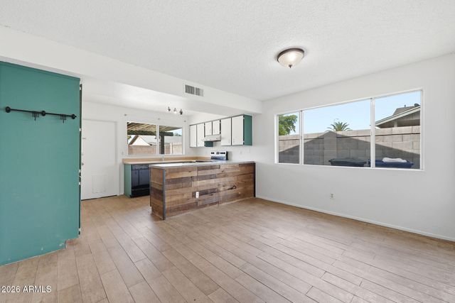 1624 W PERALTA Avenue, Mesa, AZ 85202