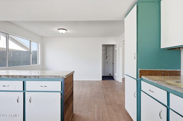 1624 W PERALTA Avenue, Mesa, AZ 85202