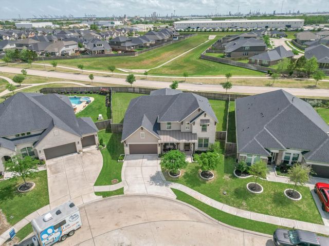 720 Corbin Crest Trail, La Porte, TX 77571