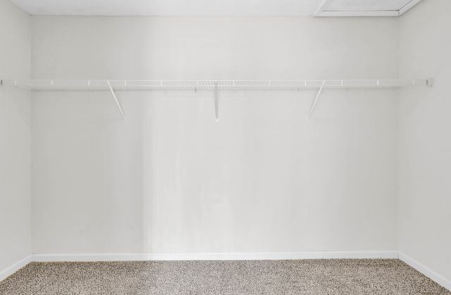 4244 N Woodstock Dr, Clarksville, TN 37040