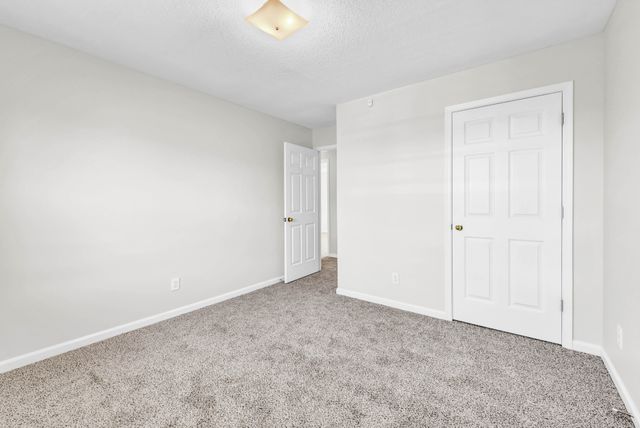 4244 N Woodstock Dr, Clarksville, TN 37040