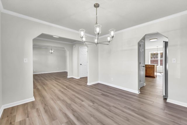 4244 N Woodstock Dr, Clarksville, TN 37040