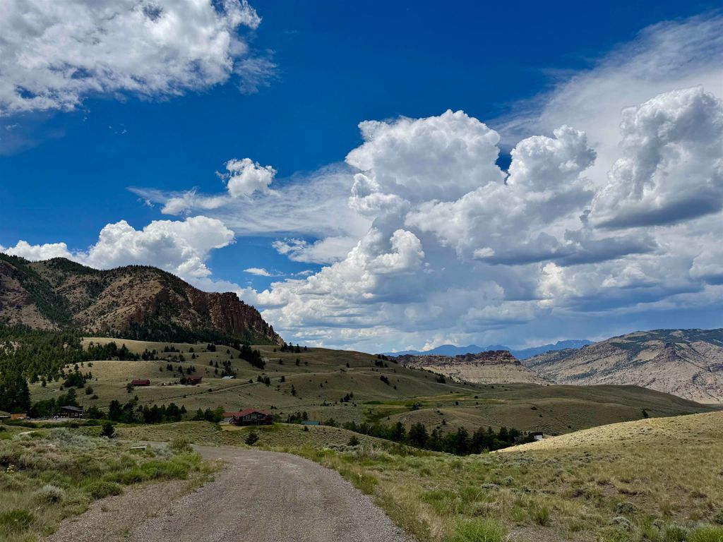 TBD Laurel Dr, Wapiti, WY 82450 photo 2