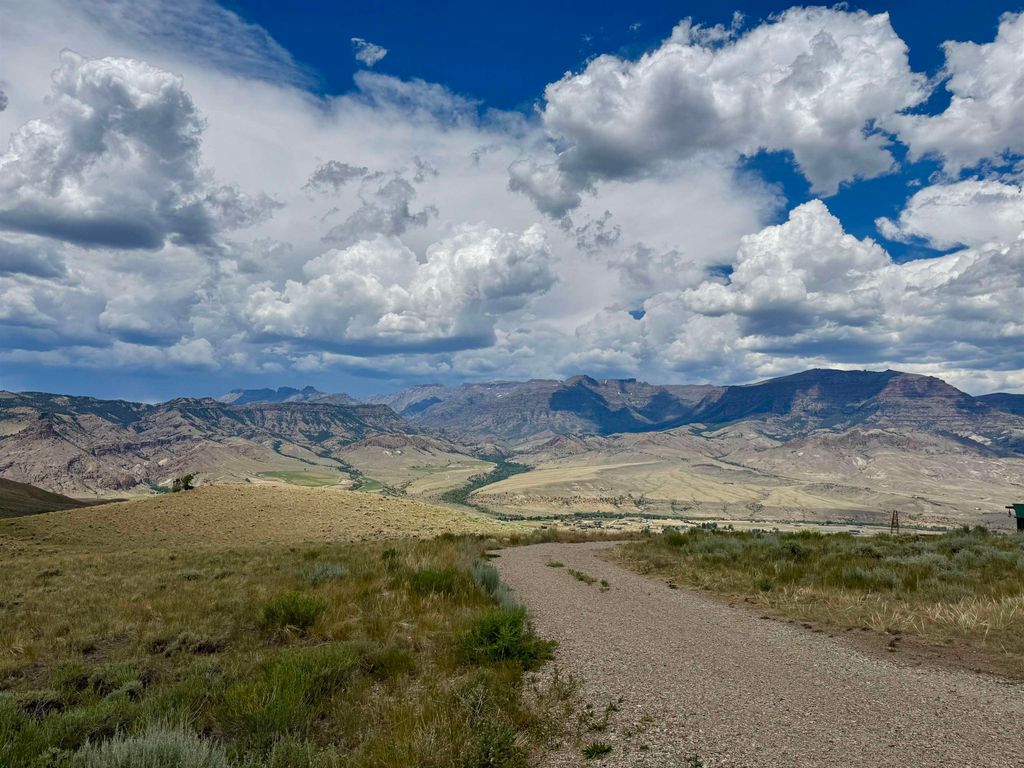 TBD Laurel Dr, Wapiti, WY 82450 photo 3