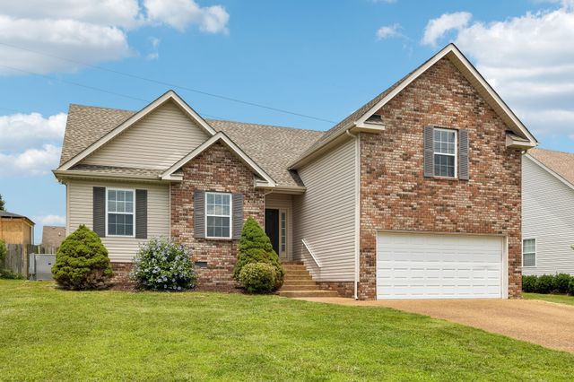 4008 Kristen St, Spring Hill, TN 37174