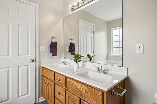 4008 Kristen St, Spring Hill, TN 37174