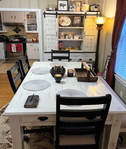 1201 S Reine Street, Mena, AR 71953