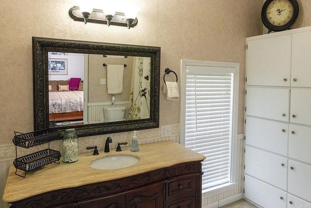 1201 S Reine Street, Mena, AR 71953