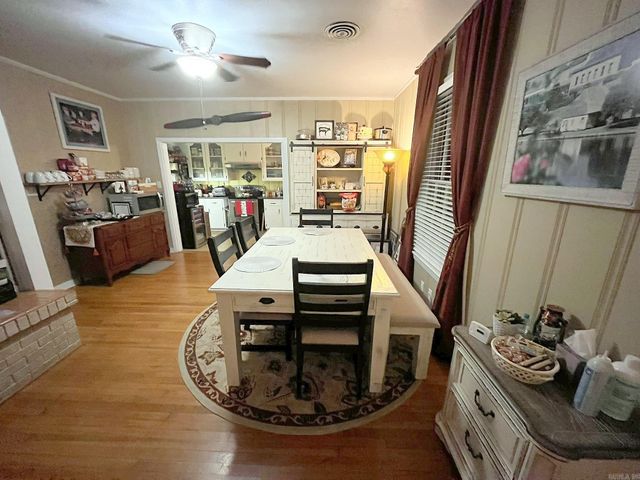 1201 S Reine Street, Mena, AR 71953