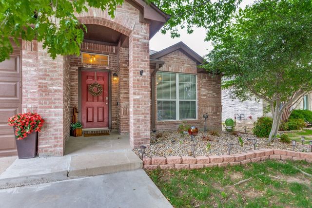 10534 Highland Ridge Road, Fort Worth, TX 76108