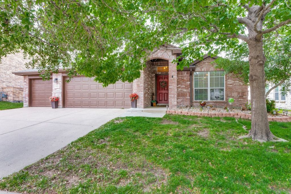 10534 Highland Ridge Road, Fort Worth, TX 76108