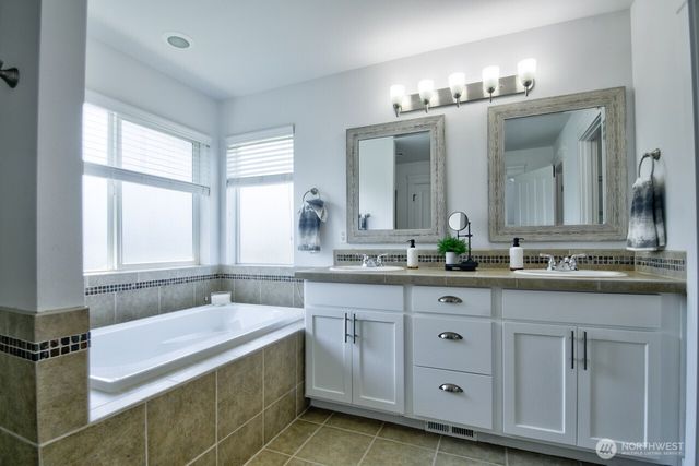 4704 204th Court E, Spanaway, WA 98387