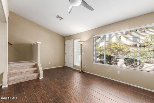 4805 E KACHINA Trail 8, Phoenix, AZ 85044