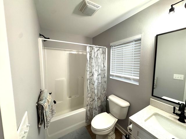 5613 Victoria Ct., Jacksonville, AR 72076