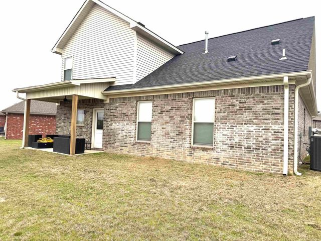 5613 Victoria Ct., Jacksonville, AR 72076