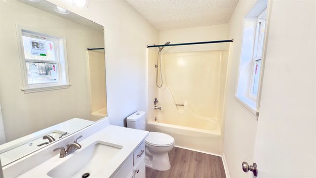 9000 JACK BOND RD, Arlington, TN 38002