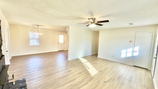 9000 JACK BOND RD, Arlington, TN 38002