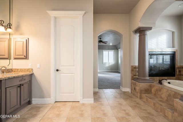 1255 FRANKLIN RAVEN Place, El Paso, TX 79912