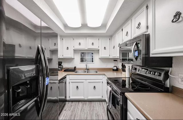 3002 N 70th Street 135, Scottsdale, AZ 85251