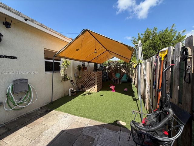 548 NE 5th Way, Florida City, FL 33034
