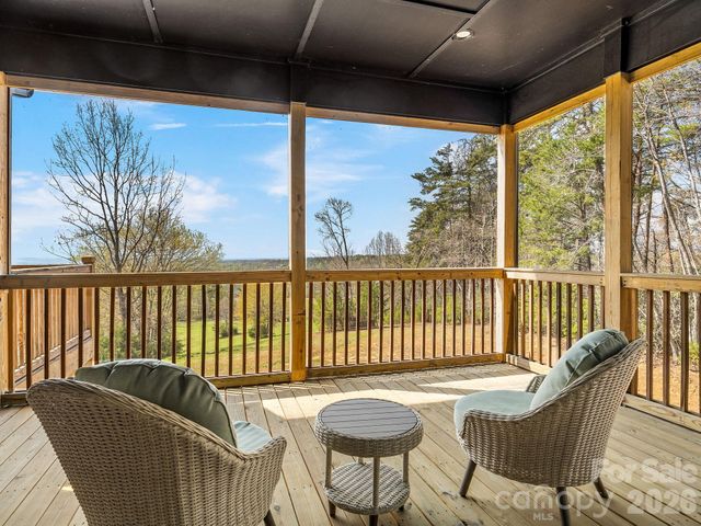 345 Preservation Trail, Columbus, NC 28722