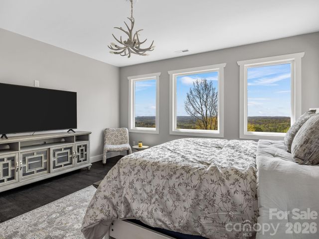 345 Preservation Trail, Columbus, NC 28722