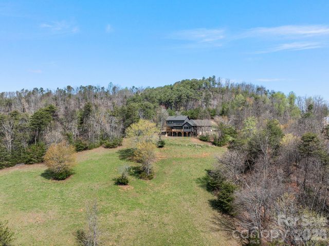 345 Preservation Trail, Columbus, NC 28722