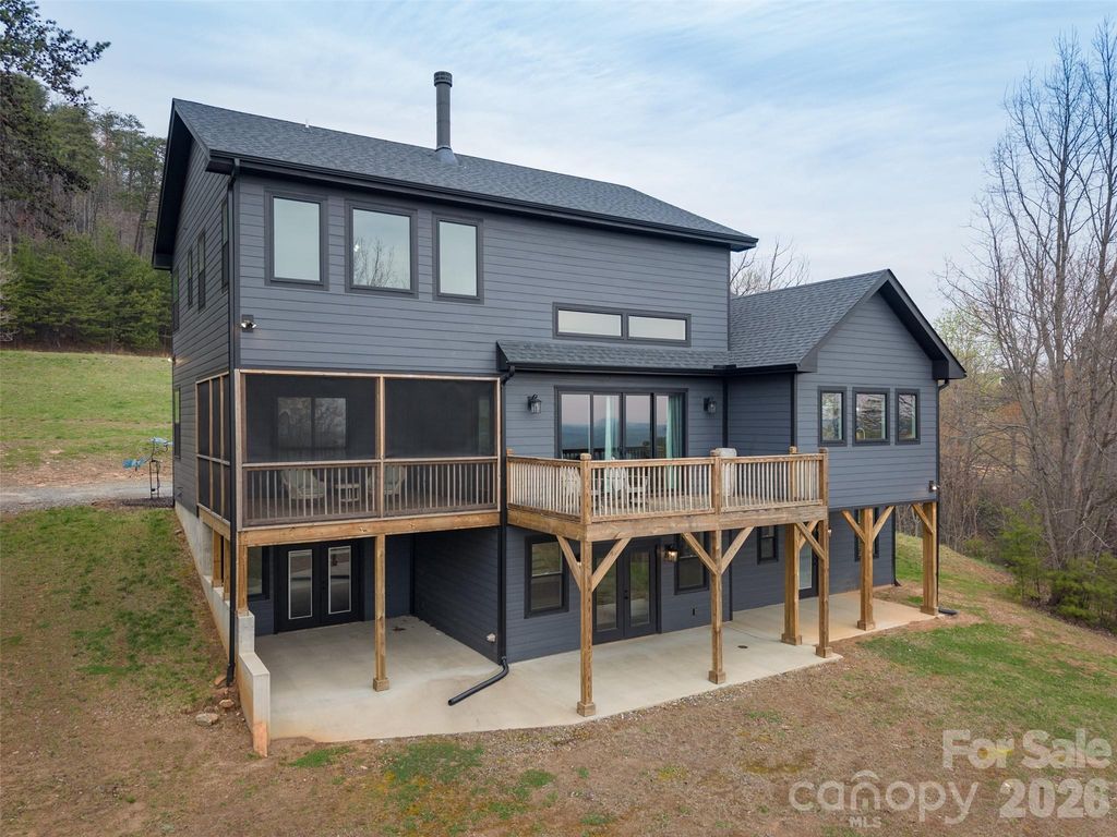 345 Preservation Trail, Columbus, NC 28722