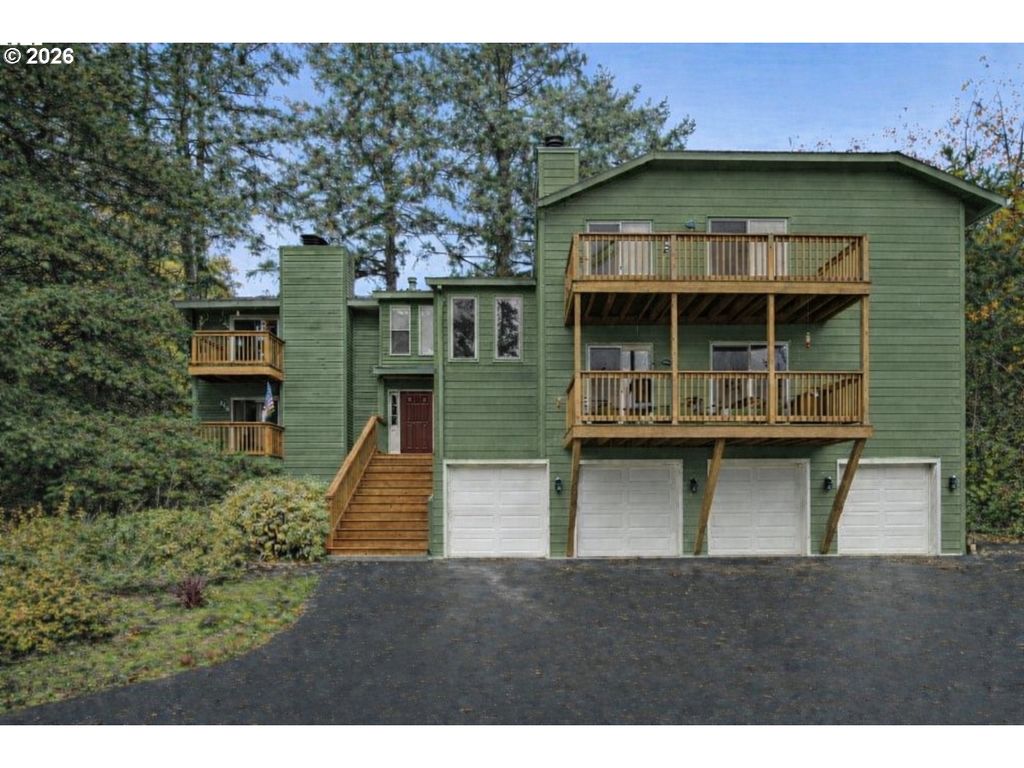 310 CERVANTES, Lake Oswego, OR 97035