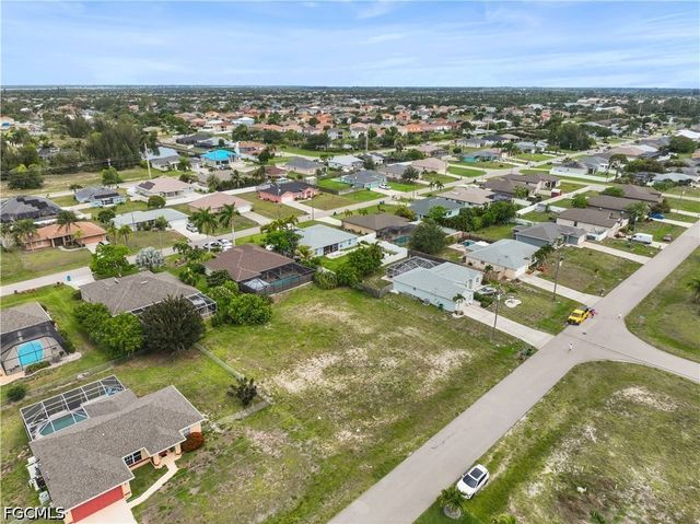 2236 SW 19th AVE, Cape Coral, FL 33991