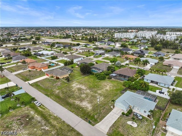 2236 SW 19th AVE, Cape Coral, FL 33991