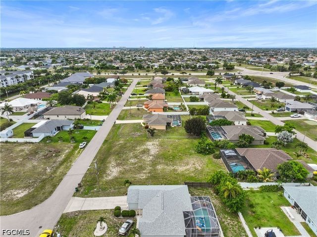 2236 SW 19th AVE, Cape Coral, FL 33991