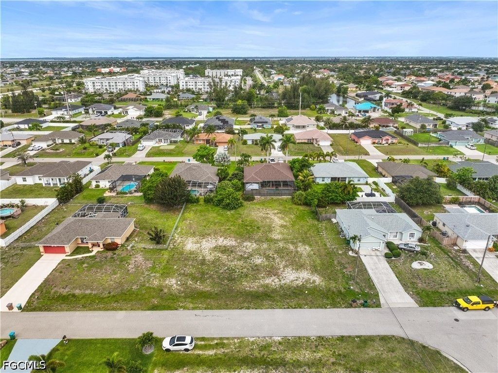 2236 SW 19th AVE, Cape Coral, FL 33991