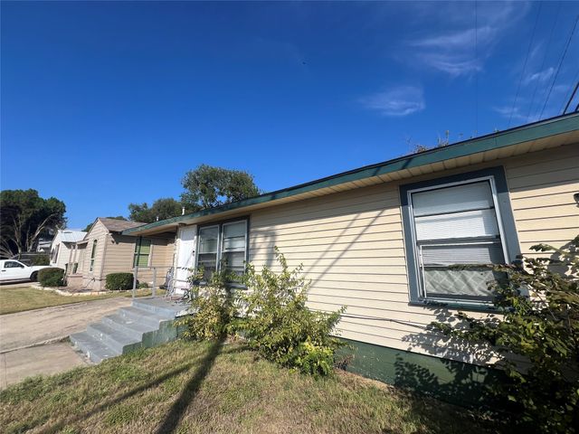 9104 Farmer Road, White Settlement, TX 76108