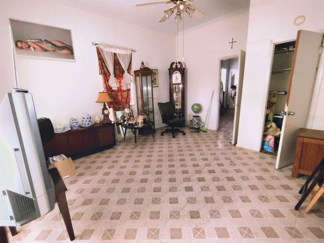 516 & 518 S Glasgow Drive, Dallas, TX 75223