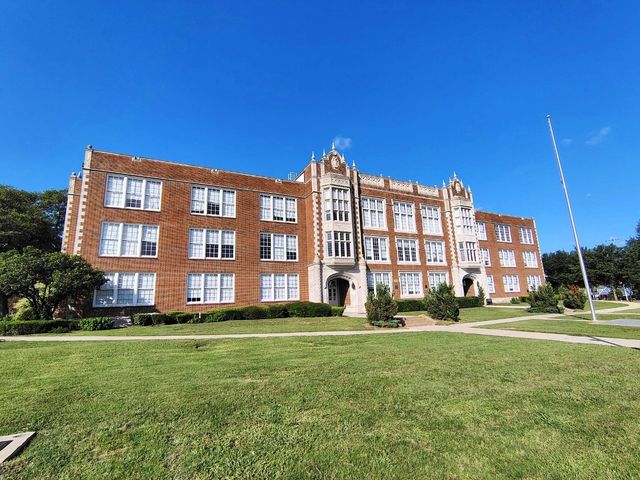 516 & 518 S Glasgow Drive, Dallas, TX 75223