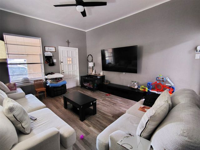 516 & 518 S Glasgow Drive, Dallas, TX 75223