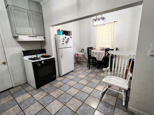 516 & 518 S Glasgow Drive, Dallas, TX 75223