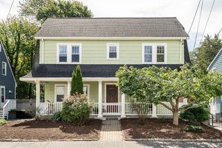62 Florence Rd, Waltham, MA 02453