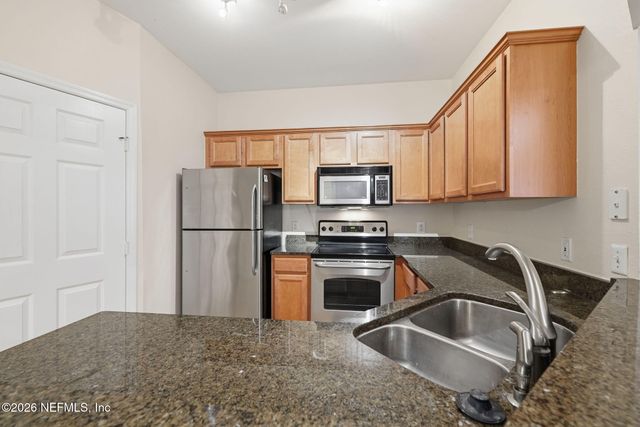 10961 BURNT MILL Road 614, Jacksonville, FL 32256