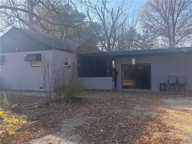 1890 Mount Olive Street, Siloam Springs, AR 72761